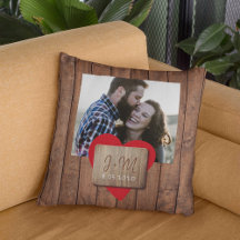 Romántico de madera para parejas de corazón foto i