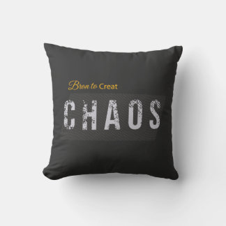 Cojín Decorativo Ropa urbana creadora de caos divertido
