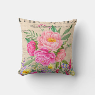 Cojín Decorativo Rosa, acuarela, periódicos de época
