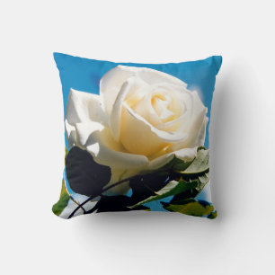 Cojín Decorativo Rosa Blanca Belleza