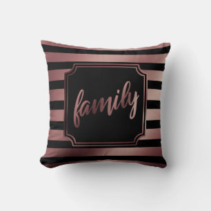 Cojín Decorativo Rosa Dorado y Rayas Negras con Tipografía Familiar
