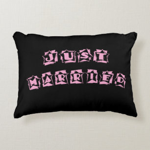 Cojín Decorativo Rosa negro recién casado