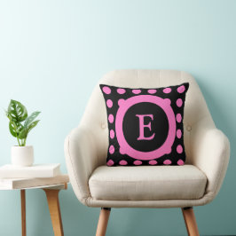 Cojín Decorativo Rosa y negro con puntos y iniciales del nombre