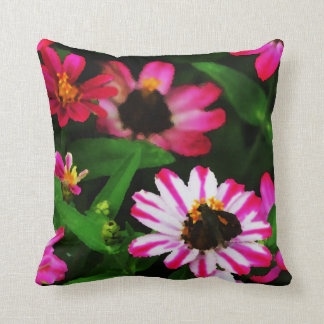 Cojín decorativo rosado de la flor