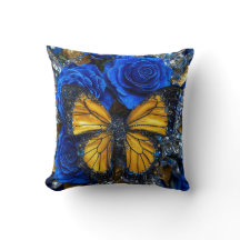 Rosas azules y mariposa