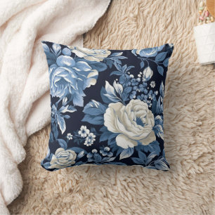 Cojín Decorativo Rosas blancas azules polvorientas de invierno azul