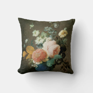 Cojín Decorativo Rosas, Ranunculus y otras flores en una malla azul