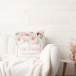 Cojín Decorativo Rubor Pink Rose Dahlia 80th Birthday Square<br><div class="desc">Dahlia rosa Rubor y toques de follaje verde Jade para una mujer 80 cumpleaños Fiesta regalo de regalo almohada. Acentuado con rosa rubor. Personalizar el nombre y cumpleaños del que quieres celebrar.</div>