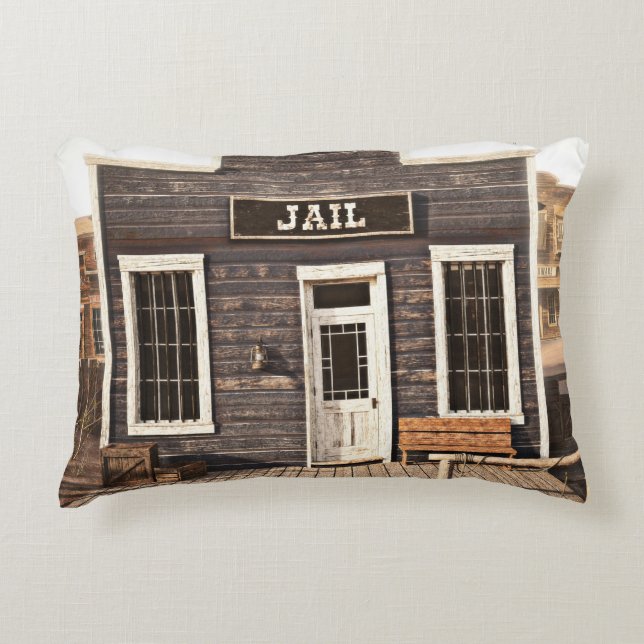 Cojín Decorativo Rústica cárcel de pueblo occidental. 3 quinquies.  (Anverso)
