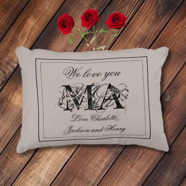 Cojín Decorativo Rústicos nombres de familia de Personalizados de ' (Rustic 'We Love You MA' Custom Family Names, Black and Soft Gray Accent Pillow.)