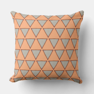 Cojín Decorativo Salmón claro y triángulo gris oscuro en todos los
