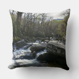 Cojín Decorativo Saltos de primavera en el pequeño río pichón