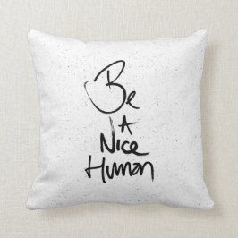 Cojín Decorativo "Sea Niza" un diseño humano de la tipografía