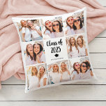 Cojín Decorativo Sencillo y Moda | Clase de Collage de fotos 2023<br><div class="desc">Esta almohada de moda en blanco y negro contiene una cuadrícula con fotos con ocho de tus fotos personales, y una tipografía moderna y de moda que dice "clase del 2023". También hay una pequeña imagen de una gorra de graduación y de un tassel. En la parte posterior, puede agregar...</div>