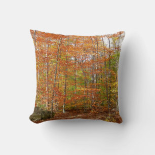 Cojín Decorativo Sendero de otoño con luz solar moteada en Laurel H