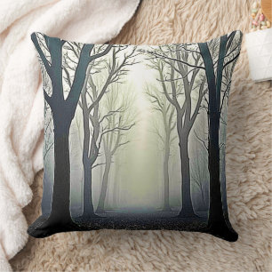 Cojín Decorativo Sendero del Bosque Brumoso: Belleza Misteriosa