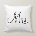 Cojín Decorativo Señora Pillow<br><div class="desc">¡Una mitad de un sistema entero para su día especial!</div>