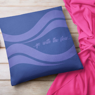 Cojín Decorativo Serene Blue "Ve con el flujo"