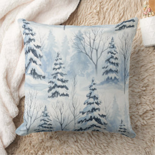 Cojín Decorativo Serenidad del Bosque Invernal – Bosque Cubierto de