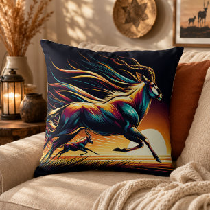 Cojín Decorativo Serenidad en Movimiento Inspirado en Antílope