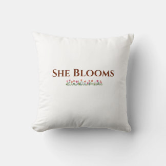 Cojín Decorativo She Blooms Decorative Floral Throw Pillow