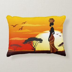 Cojín Decorativo Silhouette de una bella mujer africana sobre los S