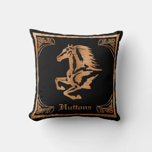 COJÍN DECORATIVO SILUETA DE CABALLO DE MADERA CLÁSICA