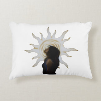 Cojín Decorativo Silueta de Sol Místico Artístico Celestial