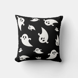 Cojín Decorativo Siluetas de fantasmas blancos sobre Halloween negr