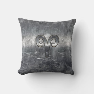 Cojín Decorativo Símbolo del Zodiaco Aries en estilo plateado desga