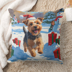 Cojín Decorativo Skye Terrier corriendo en la nieve con sombrero de