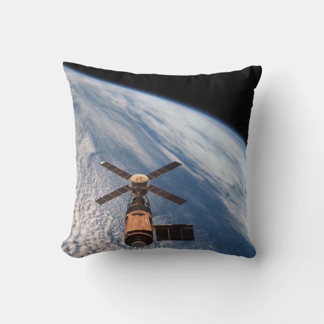 COJÍN DECORATIVO SKYLAB (Anverso)