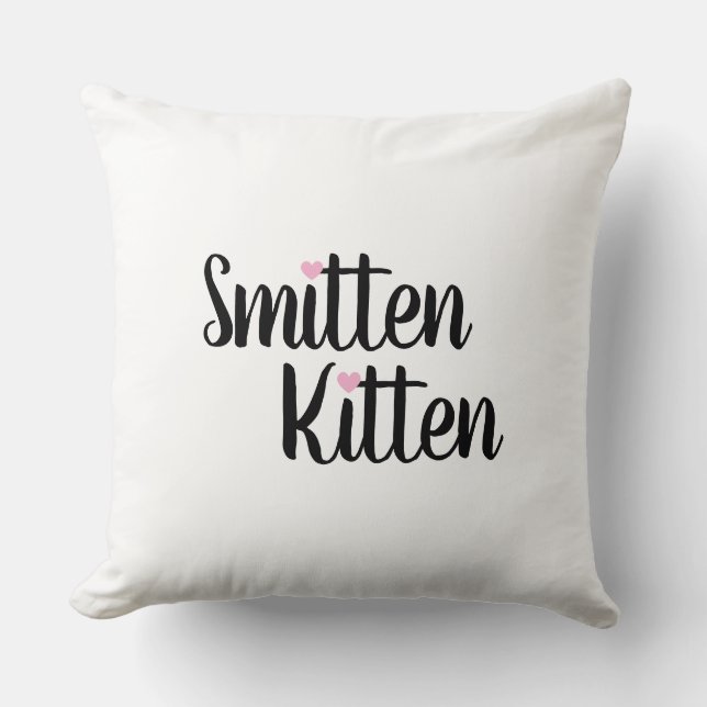 Cojín Decorativo Smitten Kitten Cute Valentine’s Day (Anverso)