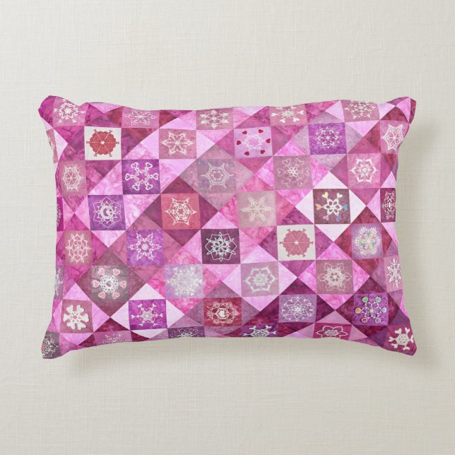 Cojín Decorativo Snowcatcher Heartflakes Patchwork (Anverso)
