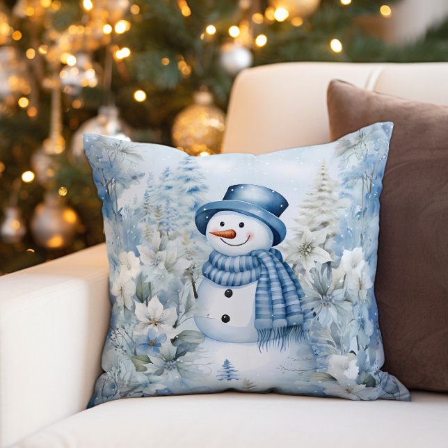 Cojín Decorativo Snowman Winter Nieve Gorra azul (Decorator pillow with a cute snowman wearing a blue top hat and scarf.)
