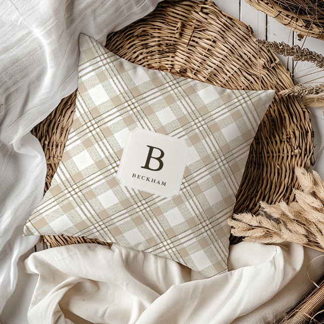 Cojín Decorativo Soft Beige Gingham Monogram Festive (Subido por el creador)