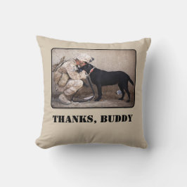 Cojín Decorativo Soldado con uniforme de combate y su perro militar