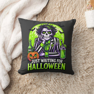 Cojín Decorativo Solo Esperando Halloween – Divertida Temporada de