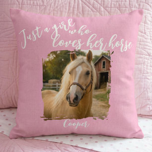 Cojín Decorativo Solo una chica que ama a su caballo rosa personali