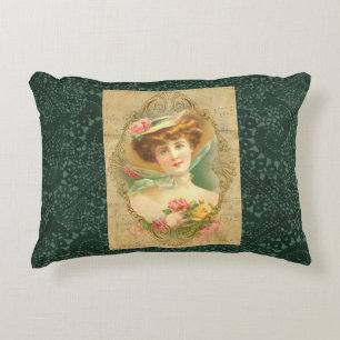 Cojín Decorativo Sombrero Floral de Dama Vintage en Verde Crochet F