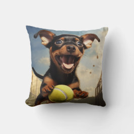 Cojín Decorativo 🐶 Sonriente pipa de Pinscher con baile de tenis
