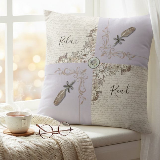 Cojín Decorativo Sophisticated Lavender Cozy Book Lovers Accent (A cozy decorative piece that encourages comfort and relaxation with a good book)