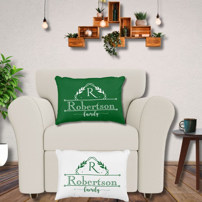 Cojín Decorativo Split Monogram Family Name Forest Green Frame (Subido por el creador)