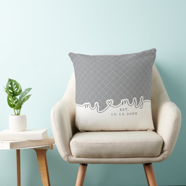 Cojín Decorativo Sr. Sra. Heart Script Gray White Boda Pillow (Silla)