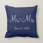 Cojín Decorativo Sr. y Sra. Blue Nautical Boda Pillows<br><div class="desc">almohadas de boda náutico azul con texto de personalizable</div>