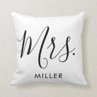 Sra. Modern Elegant Script Monogram Boda