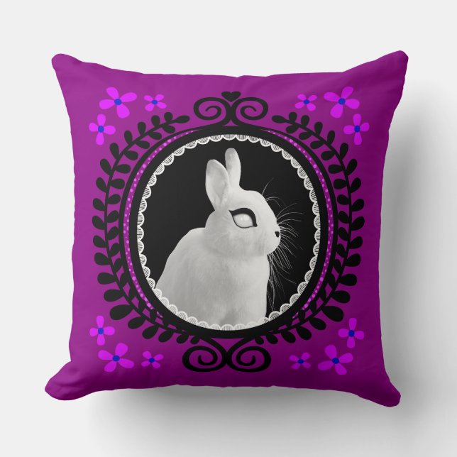 Cojín Decorativo Strange White Bunny: Magenta, Black & Blue (Anverso)