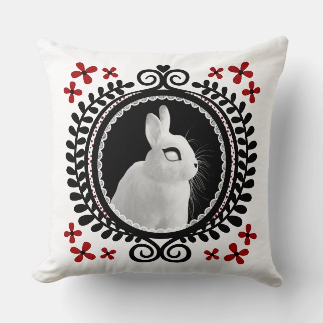 Cojín Decorativo Strange White Bunny: White, Black & Red (Anverso)