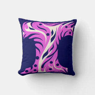 Cojín Decorativo Stylized Letter T with Abstract Floral Design