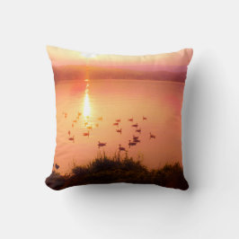 Cojín Decorativo Sunset de lago rosa y melocotón